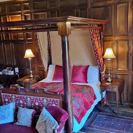 Braithwaite Hall Bed & Breakfast Middleham Dış mekan fotoğraf