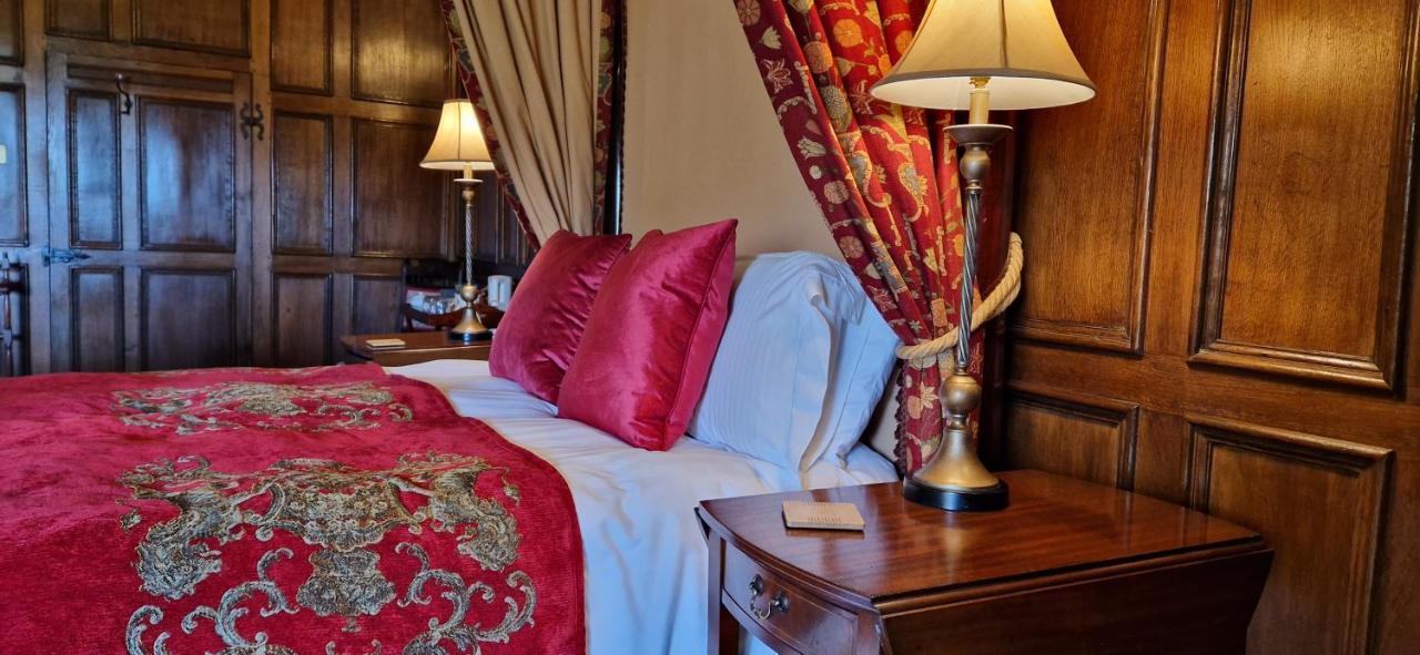Braithwaite Hall Bed & Breakfast Middleham Dış mekan fotoğraf