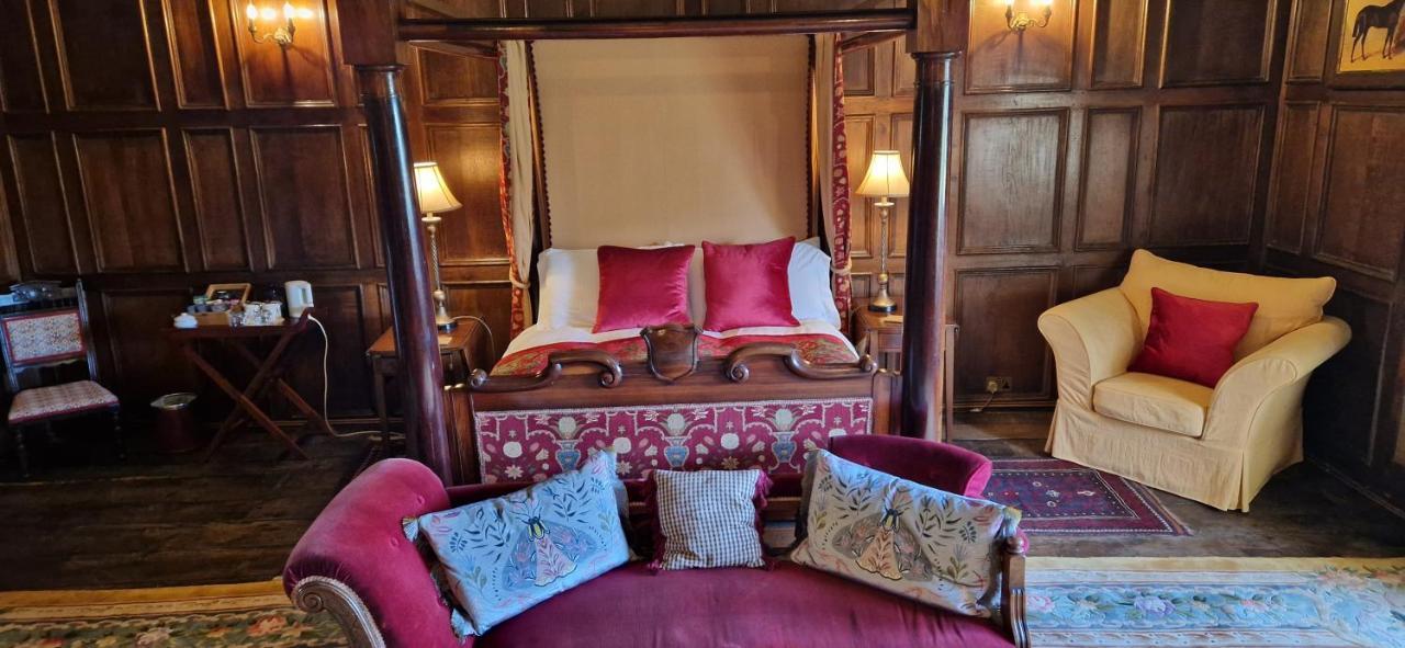 Braithwaite Hall Bed & Breakfast Middleham Dış mekan fotoğraf