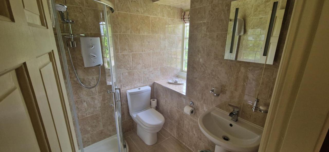 Braithwaite Hall Bed & Breakfast Middleham Dış mekan fotoğraf